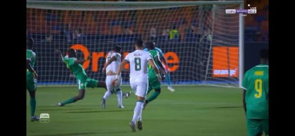 أهداف مباراة الجزائر والسنغال 1/0 بغداد بونجاح
