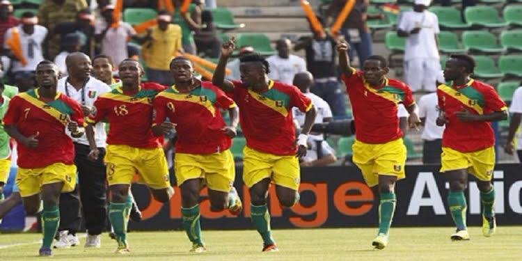 موعد مباراة زيمبابوي ضد غينيا والقنوات الناقلة في كأس الأمم الأفريقية 