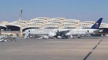 مطار الملك خالد يصدر بيانًا بشأن حادث انحراف طائرة عن المدرج الرئيسي