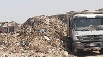 رفع تجمعات القمامة بمركز قويسنا